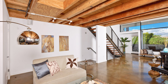 FOR LEASE The Original Venice Art Loft
